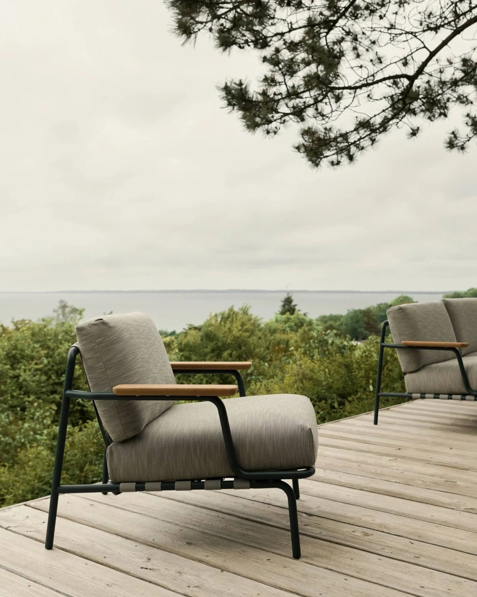 Settle Lounge Chair Loungesessel, Ribbed Weave 2 Dark green Muuto