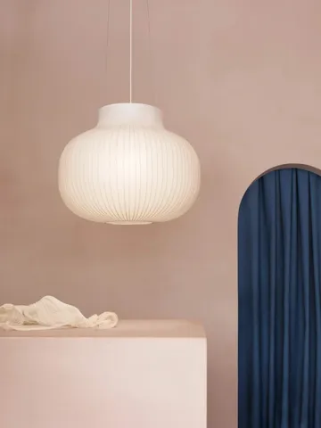 Strand Pendelleuchte close - 60cm - Muuto