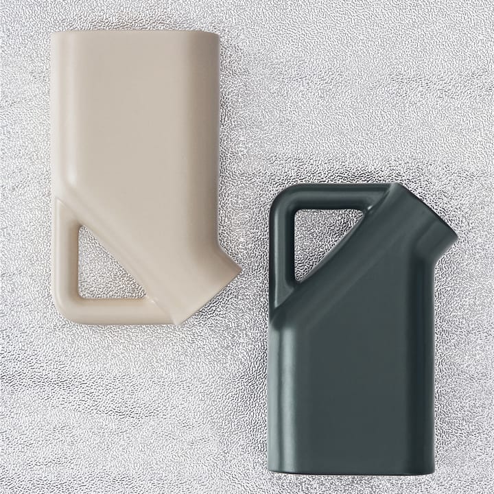 Tub Karaffe, Dark green Muuto