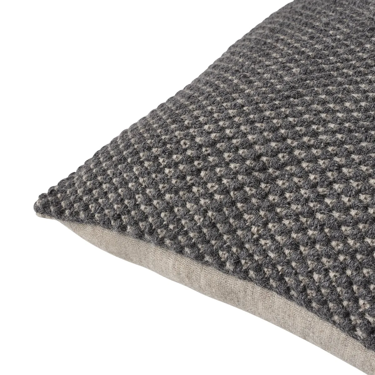Twine Kissen 50 x 80cm, Dark grey Muuto