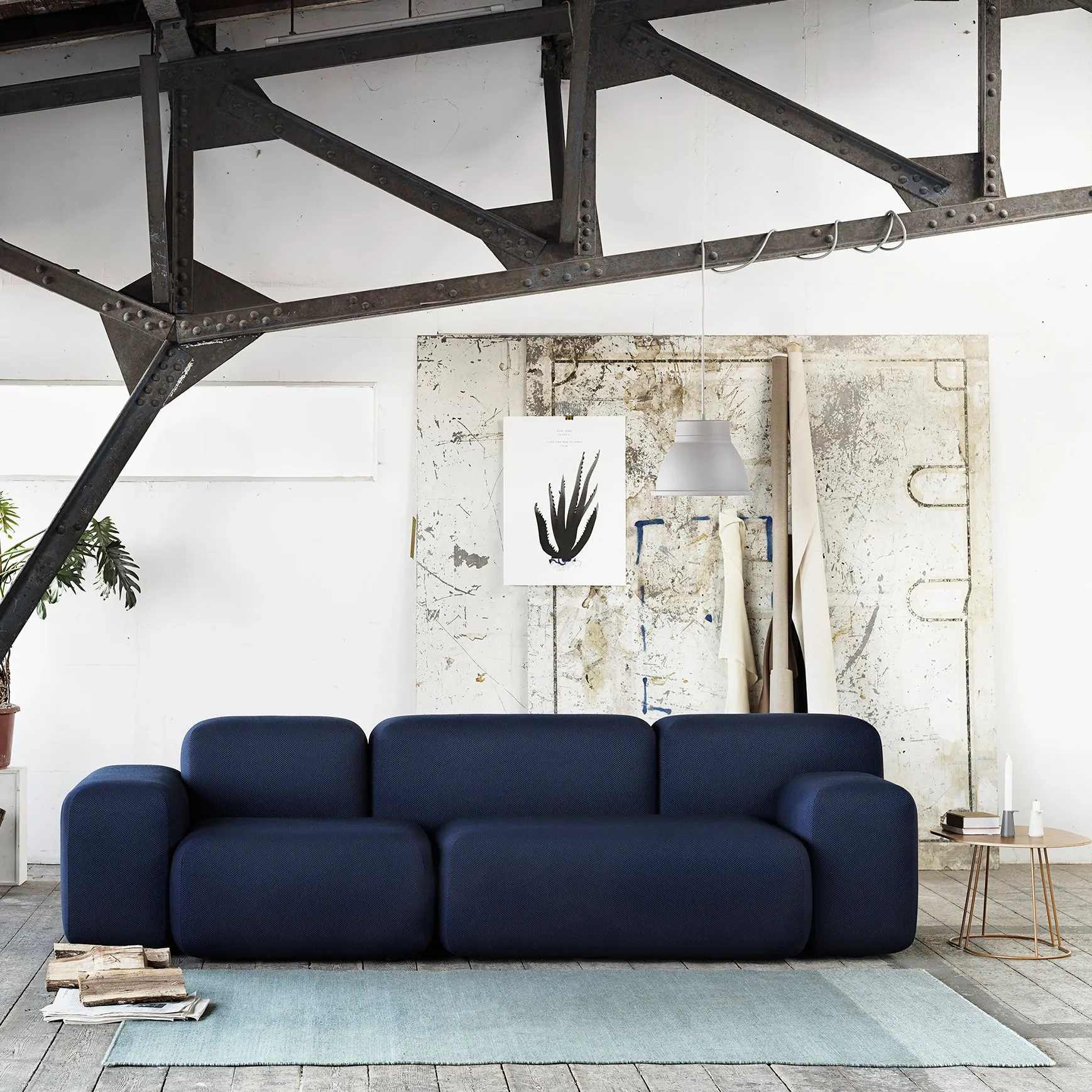 Varjo Teppich 170 x 240cm, Blau Muuto