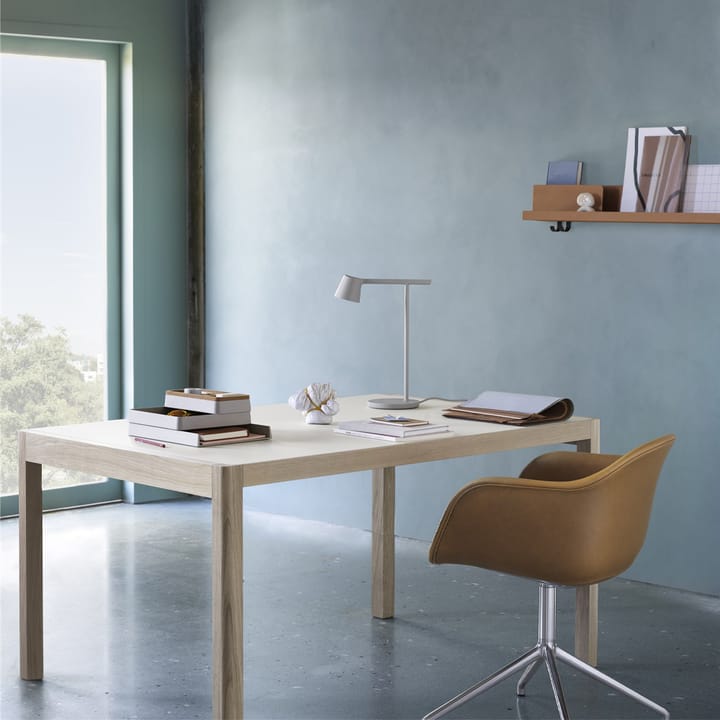 Workshop Esstisch, Black linoleum-Black 140 x 92cm Muuto