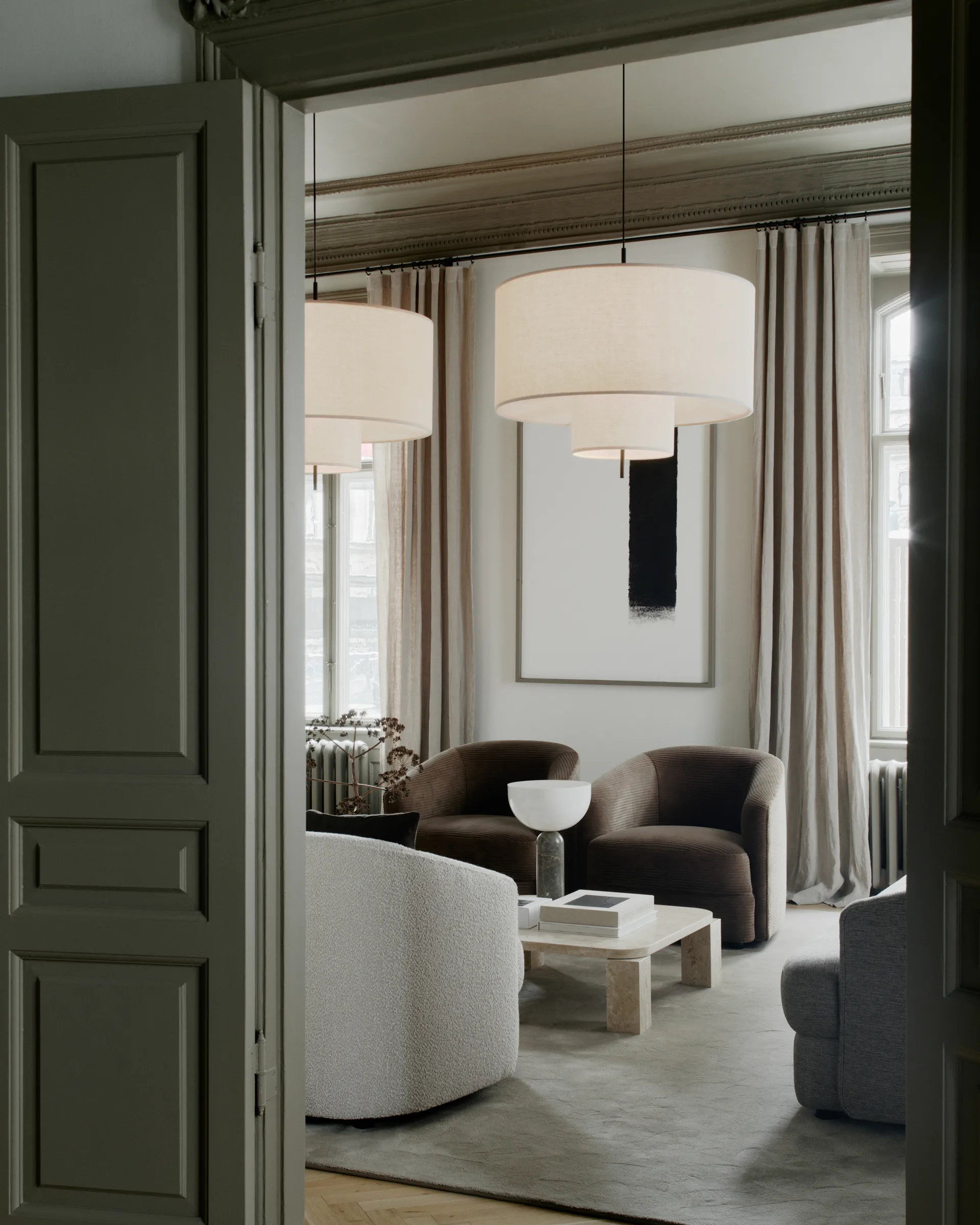 Atlas Beistelltisch 60 x 60cm, Unfilled Travertine New Works