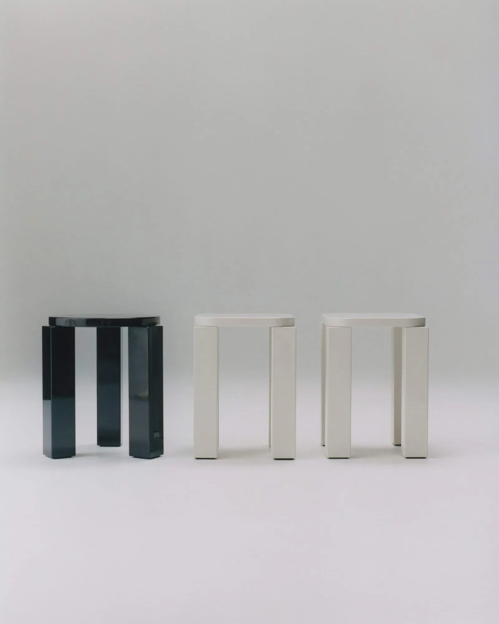 Atlas Hocker, Creme New Works