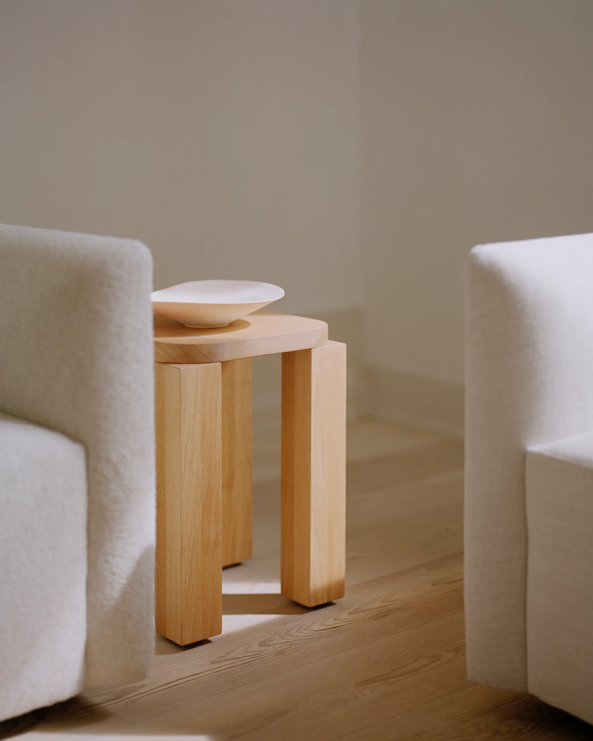 Atlas Hocker, Natural Oak New Works