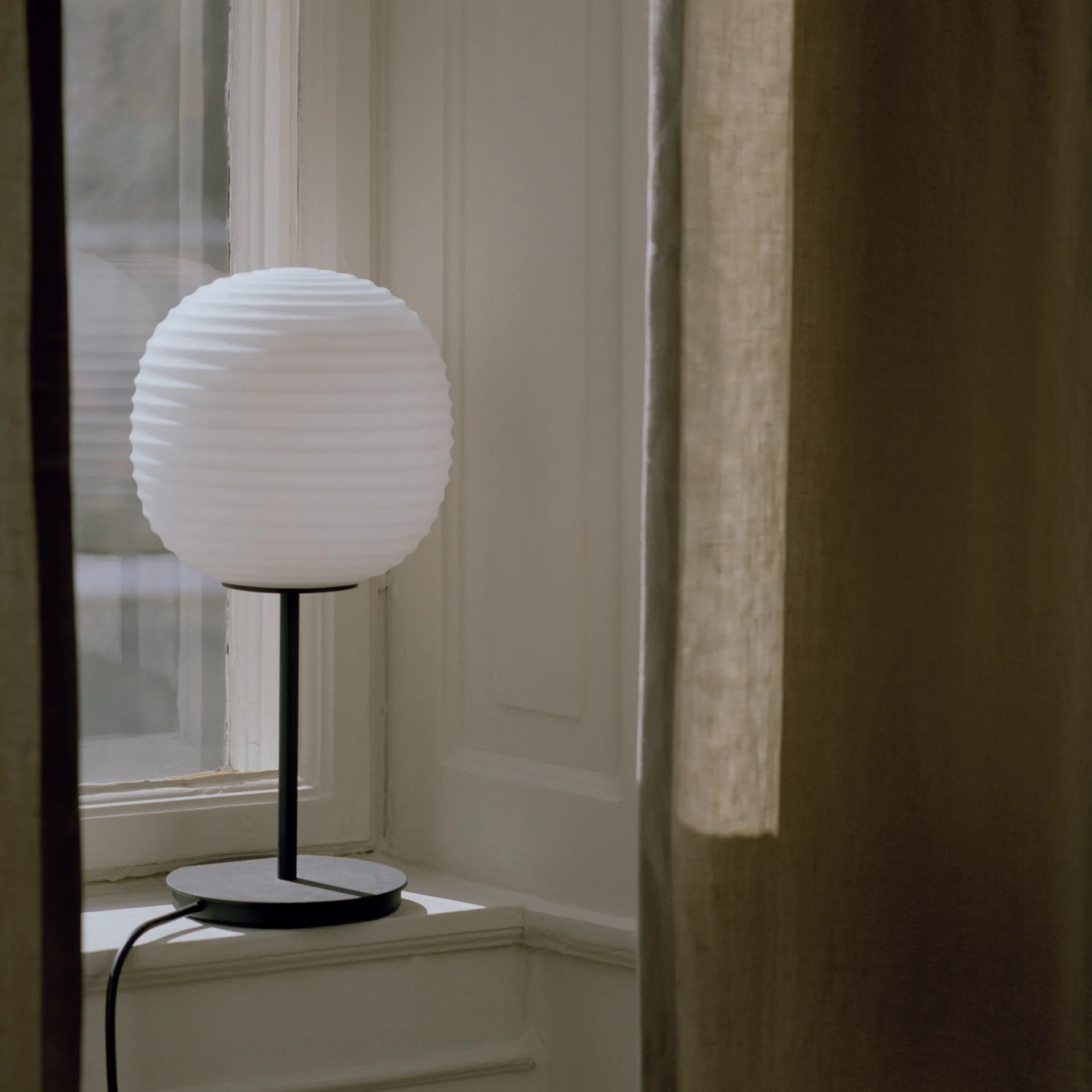 Lantern Tischleuchte small, Edelstahl New Works