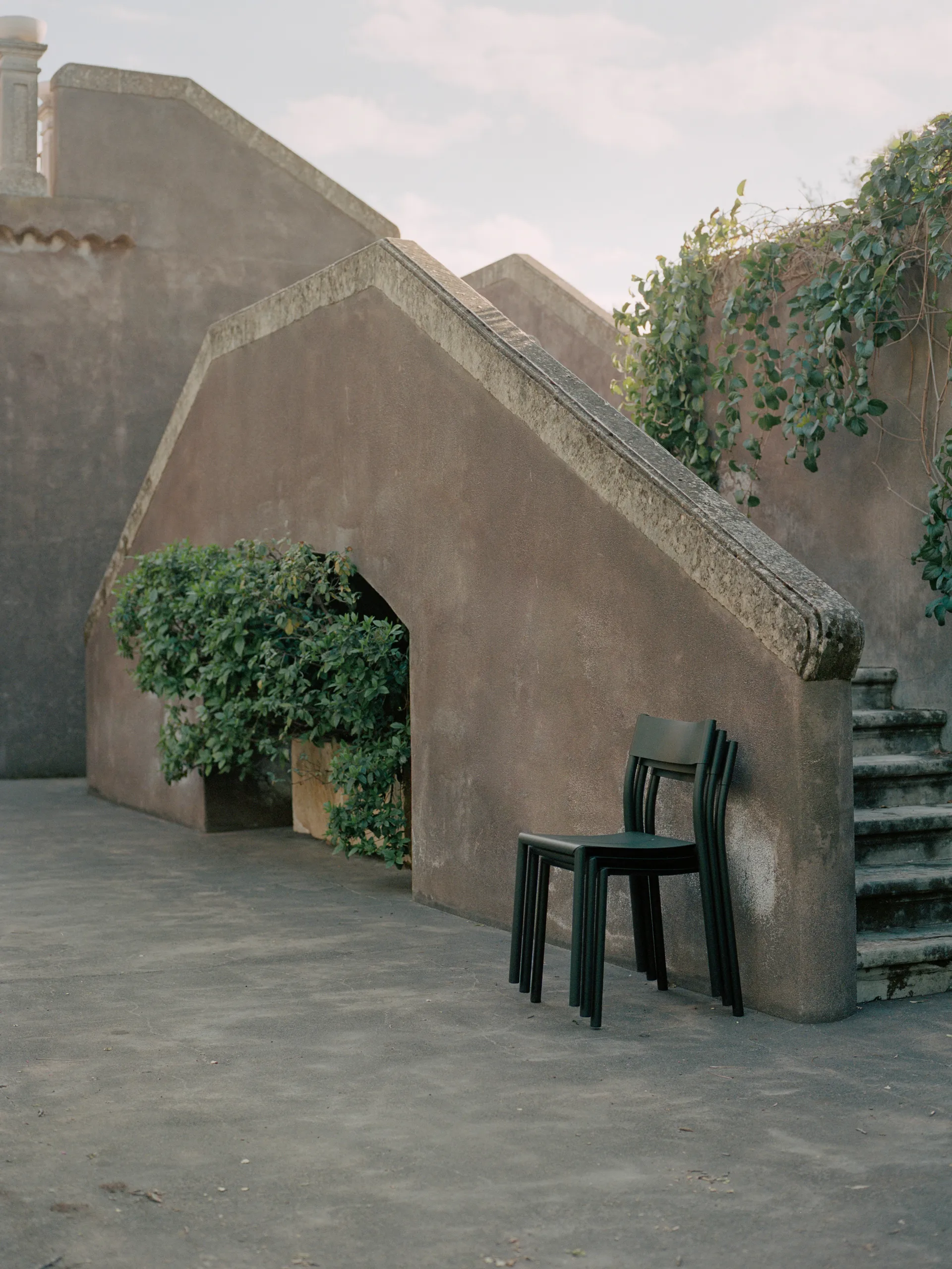 May Chair Outdoor Stuhl, Dark Green New Works