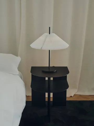 Rand Beistelltisch - Black - New Works
