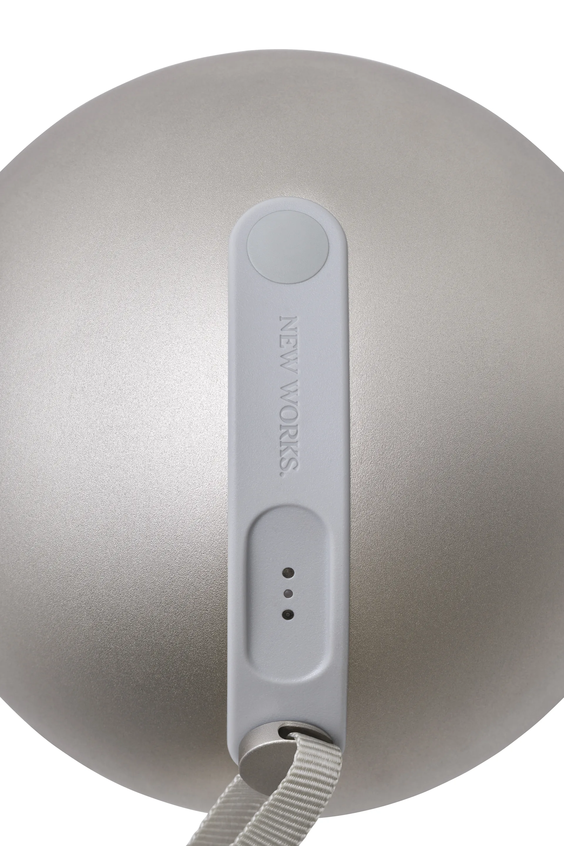 Sphere portable Leuchte, Warm grey New Works