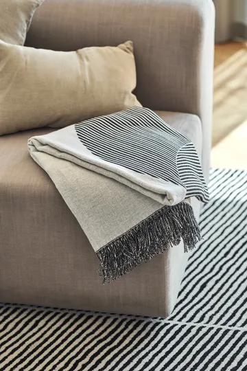 Circles Baumwolldecke 130x185 cm - Schwarz - NJRD