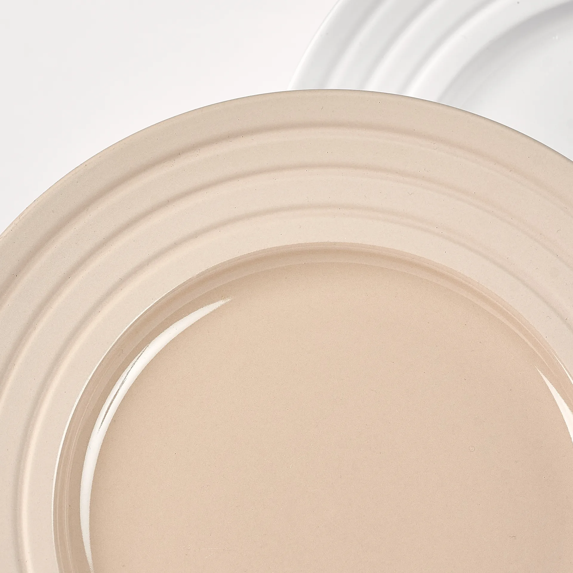 Lines Teller Ø27cm, Beige NJRD