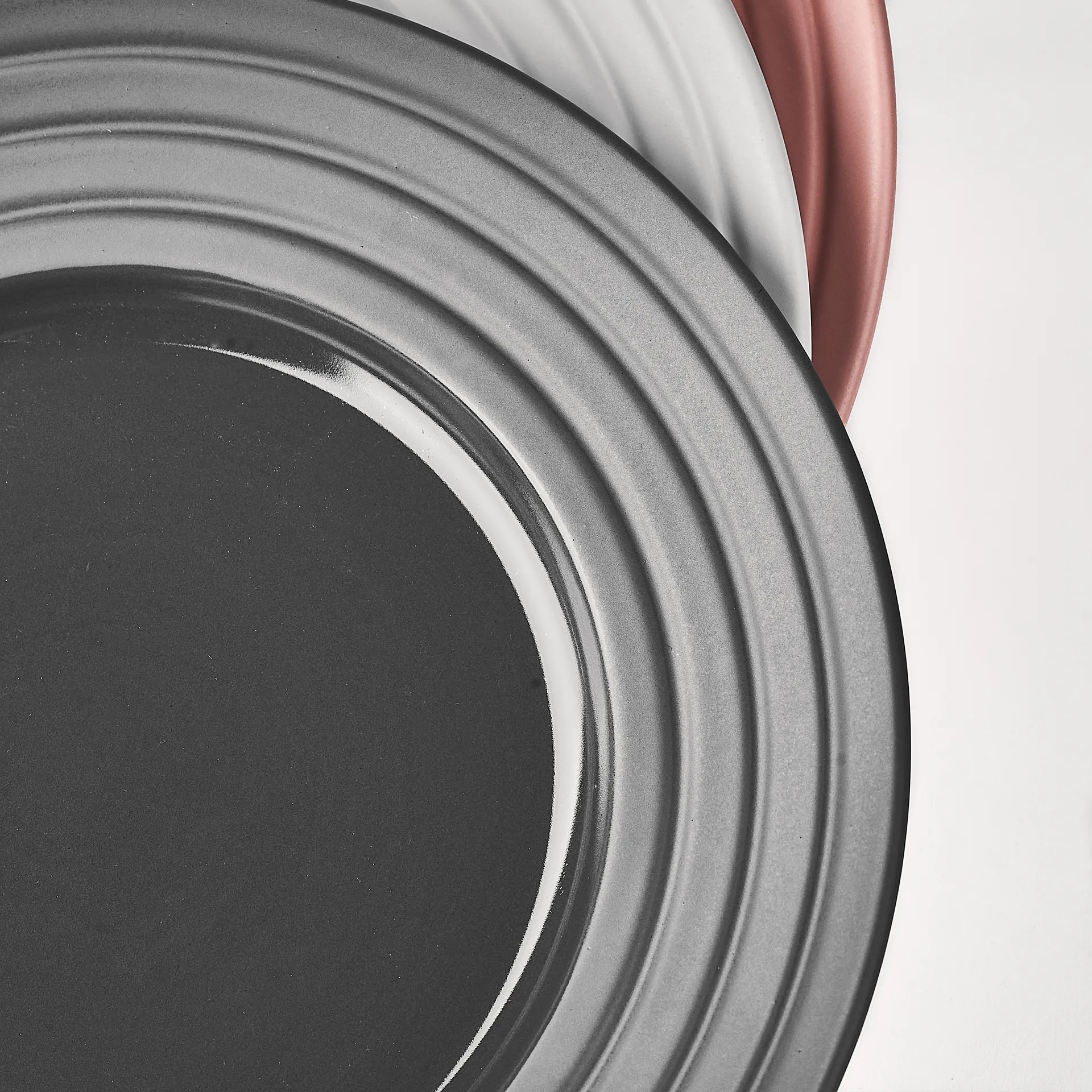 Lines Teller Ø27cm, Dunkelgrau NJRD