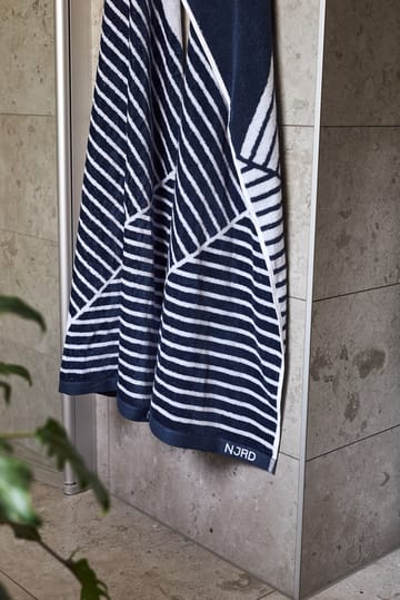 Stripes Badehandtuch 70x140 cm - Blau - NJRD