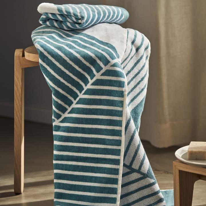 Stripes Badetuch 70 x 140cm Special Edition 2022 - Türkis - NJRD