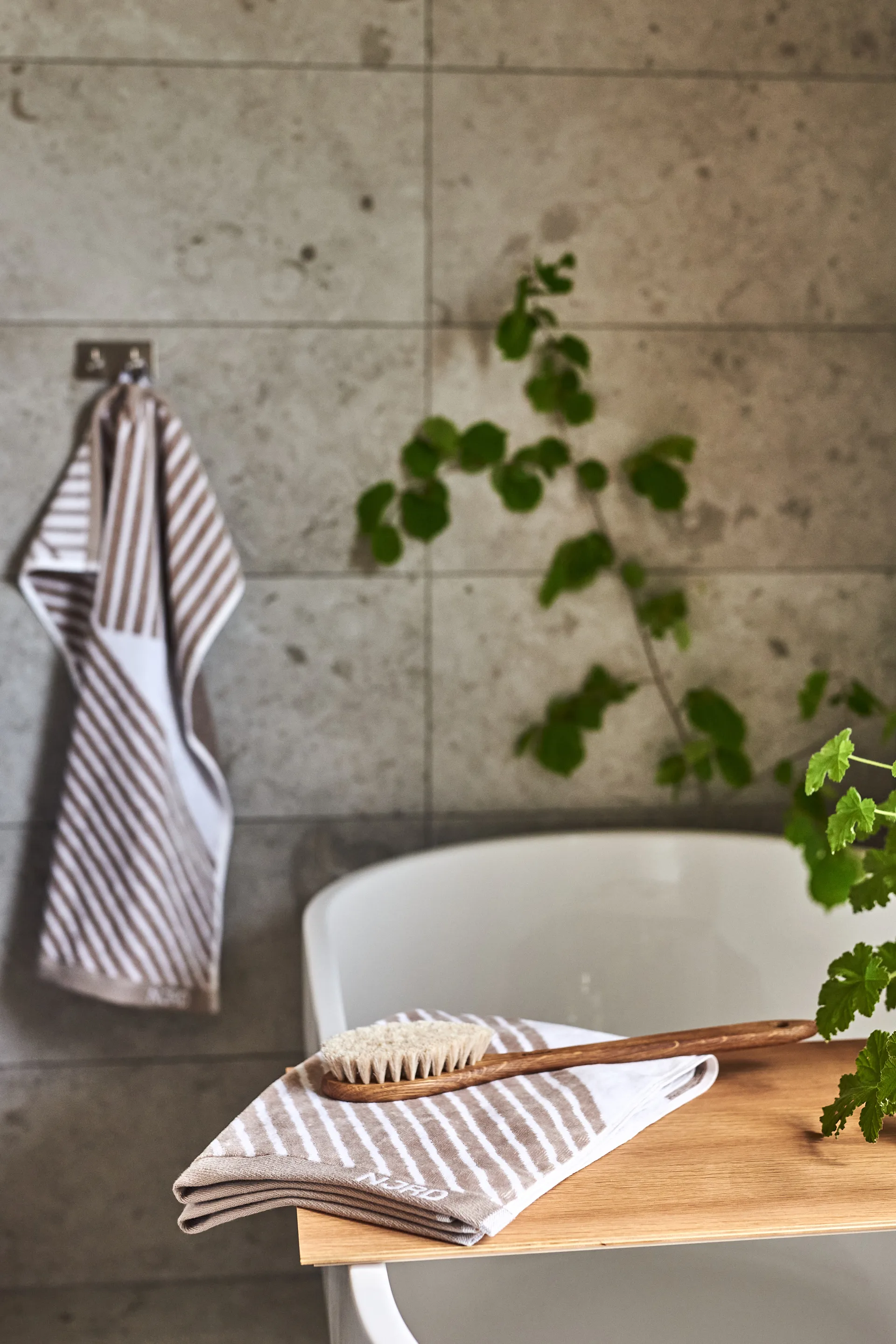 Stripes Handtuch-Set 4 Teile - Beige NJRD