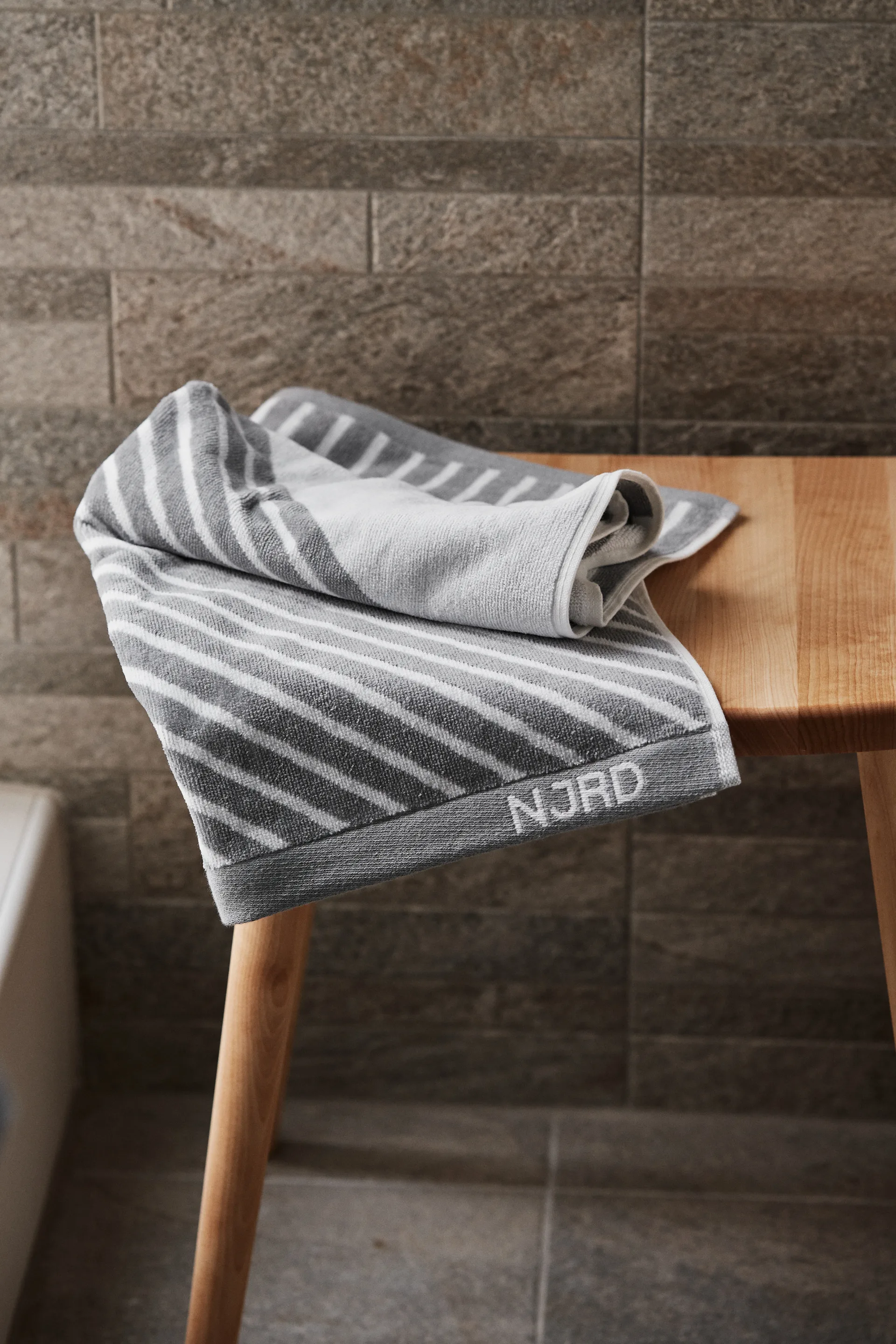 Stripes Handtuch-Set 4 Teile - Grau,  NJRD