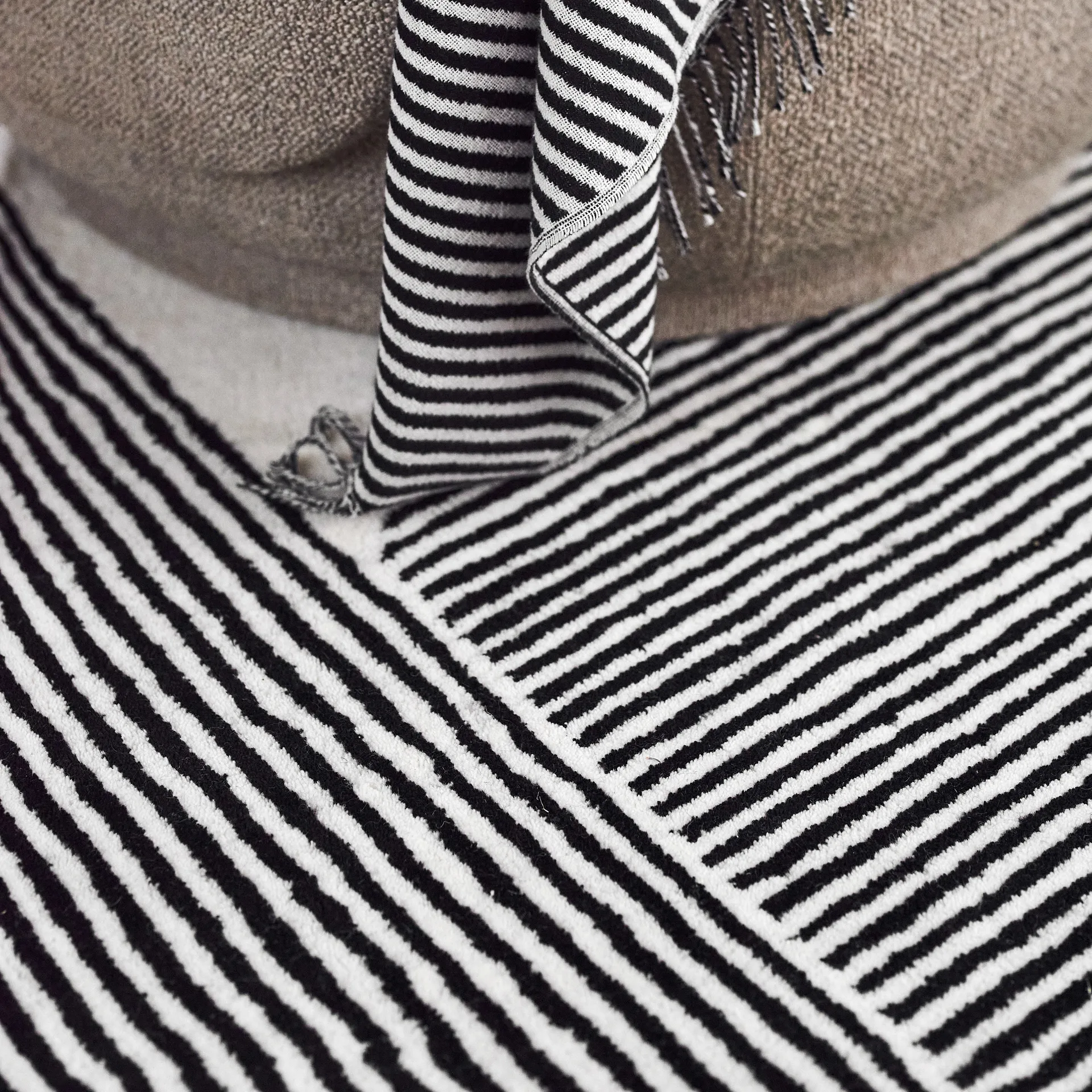 Stripes Wollteppich naturweiß, 170 x 240cm NJRD