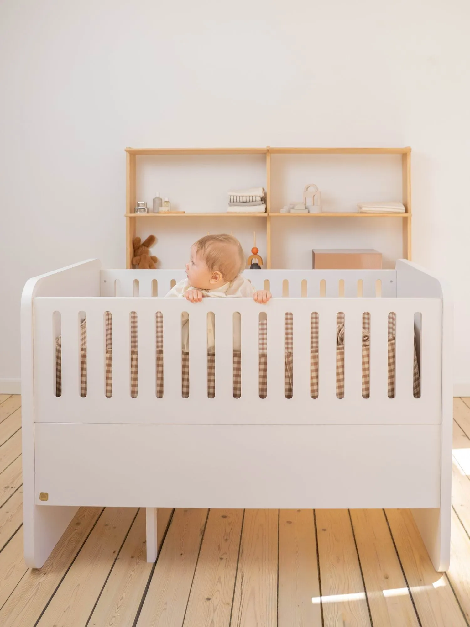 Form Baby- und Juniorbett 166x77,5x87 cm, Weiß Nofred