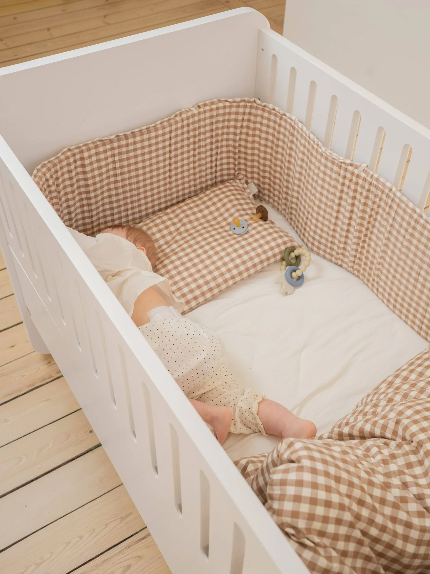 Form Baby- und Juniorbett 166x77,5x87 cm, Weiß Nofred