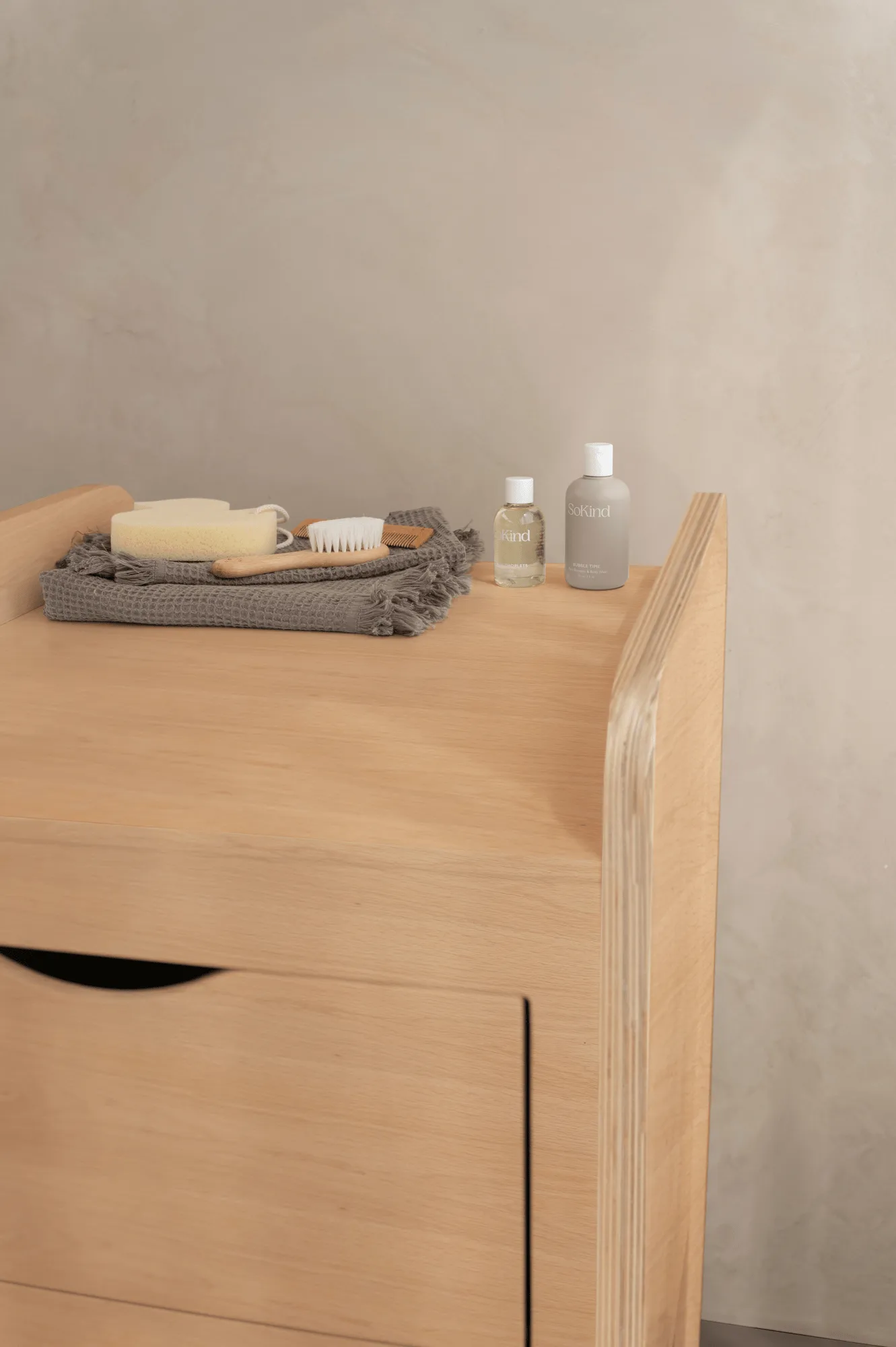 Form Wickeltisch 65,4x56x95 cm, Eiche Nofred