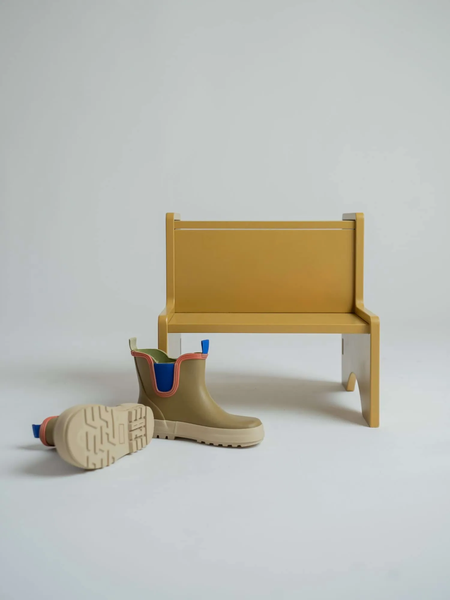 Step Up Kinderhocker, Curry Nofred