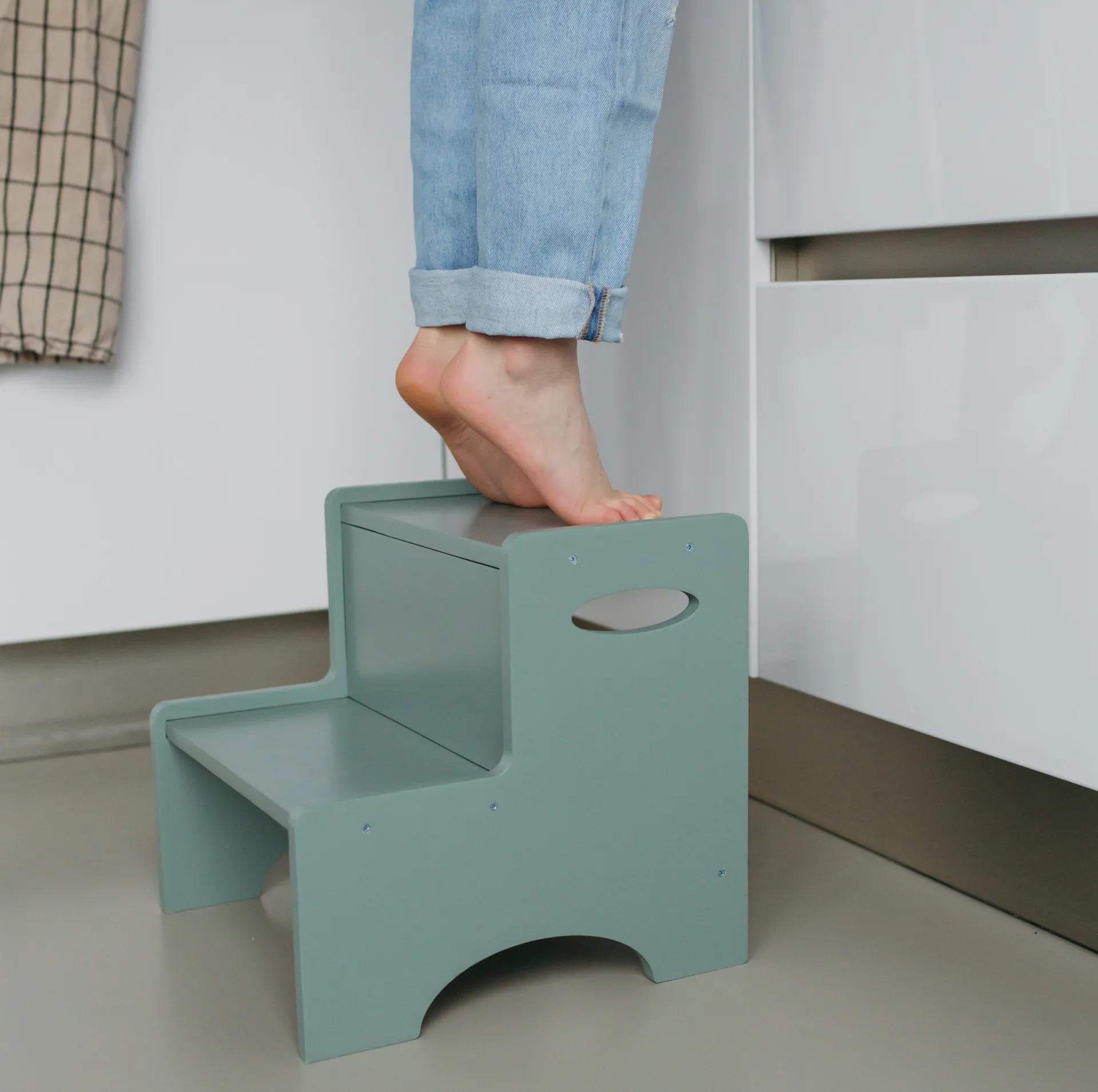 Step Up Kinderhocker, Olivgrün Nofred