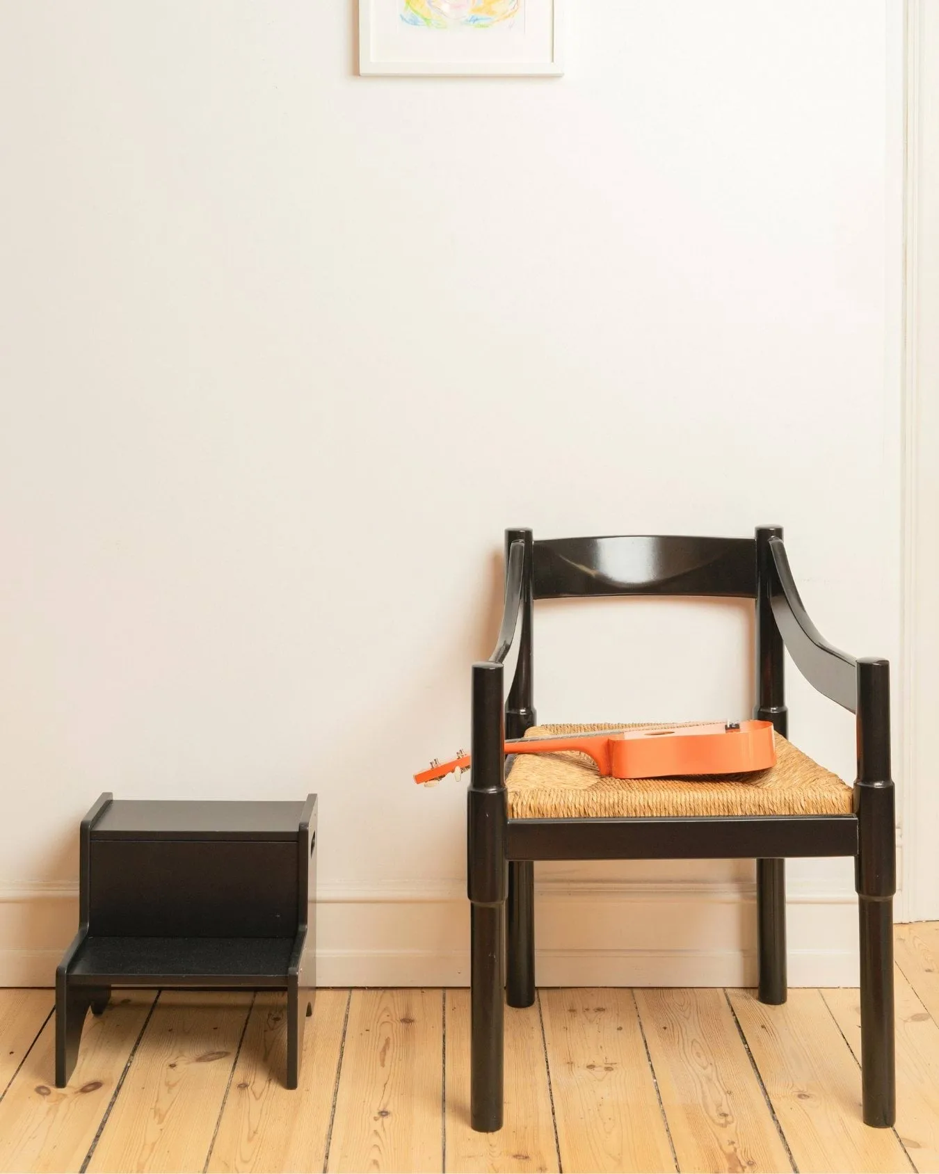 Step Up Kinderhocker, Schwarz Nofred