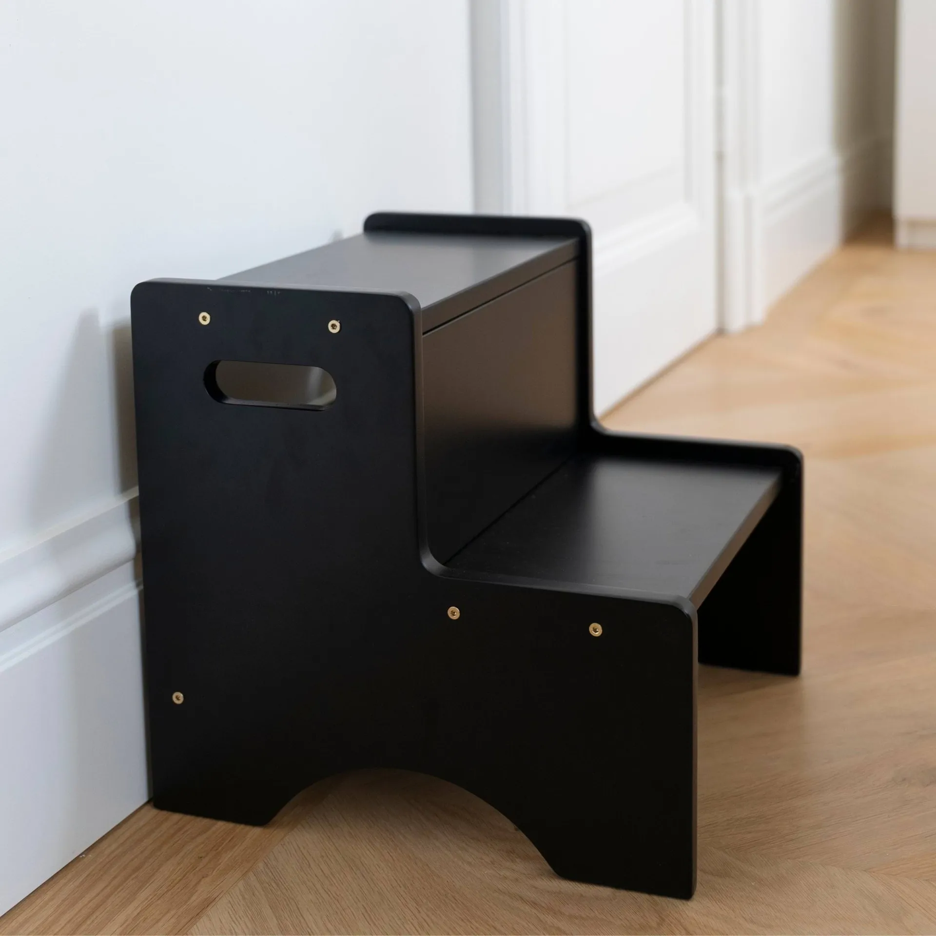 Step Up Kinderhocker, Schwarz Nofred