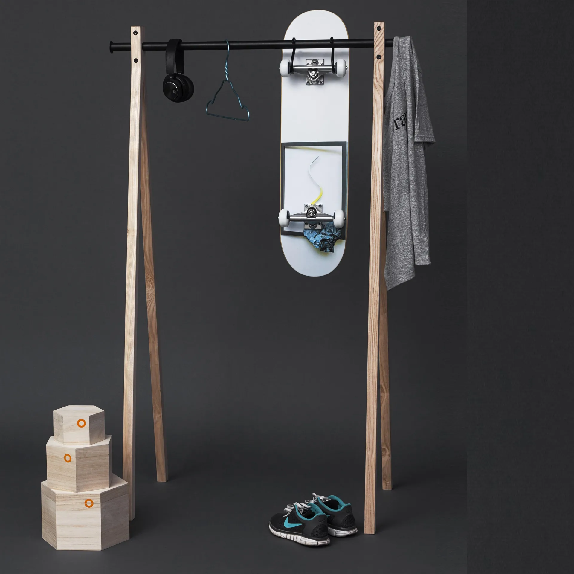 Dress-Up 90 Kleiderstange, Natur-schwarz Nomess Copenhagen