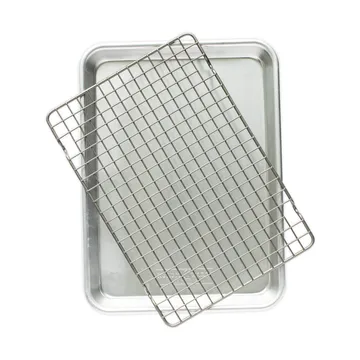 Naturals Quarter Sheet Backblech mit Gitter - Silber - Nordic Ware