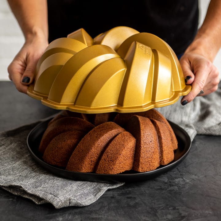 Nordic Ware 75th anniversary braided bundt Backform - 2,4 L - Nordic Ware