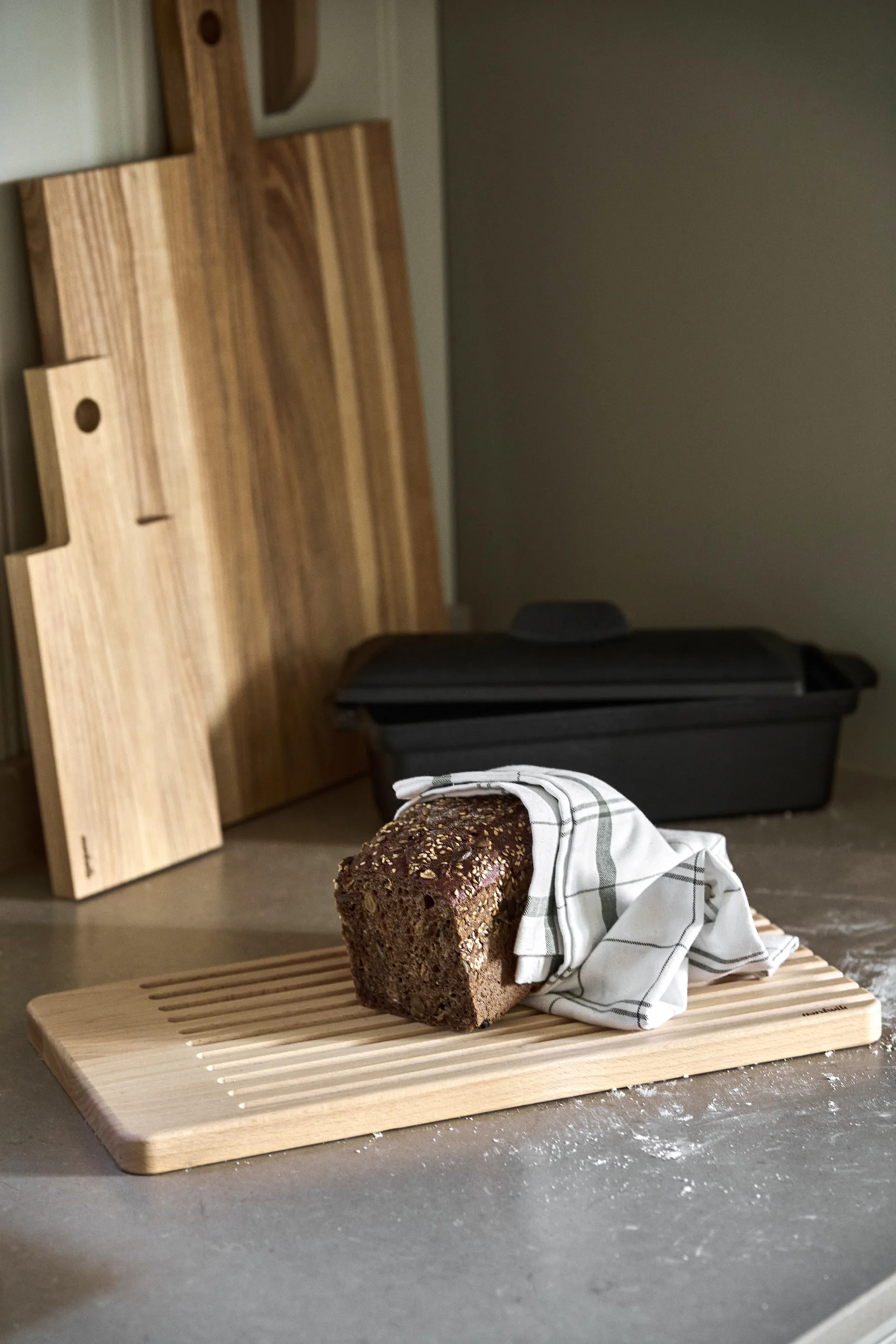 Nordwik Brotform mit Deckel 34 cm, Gusseisen Nordwik