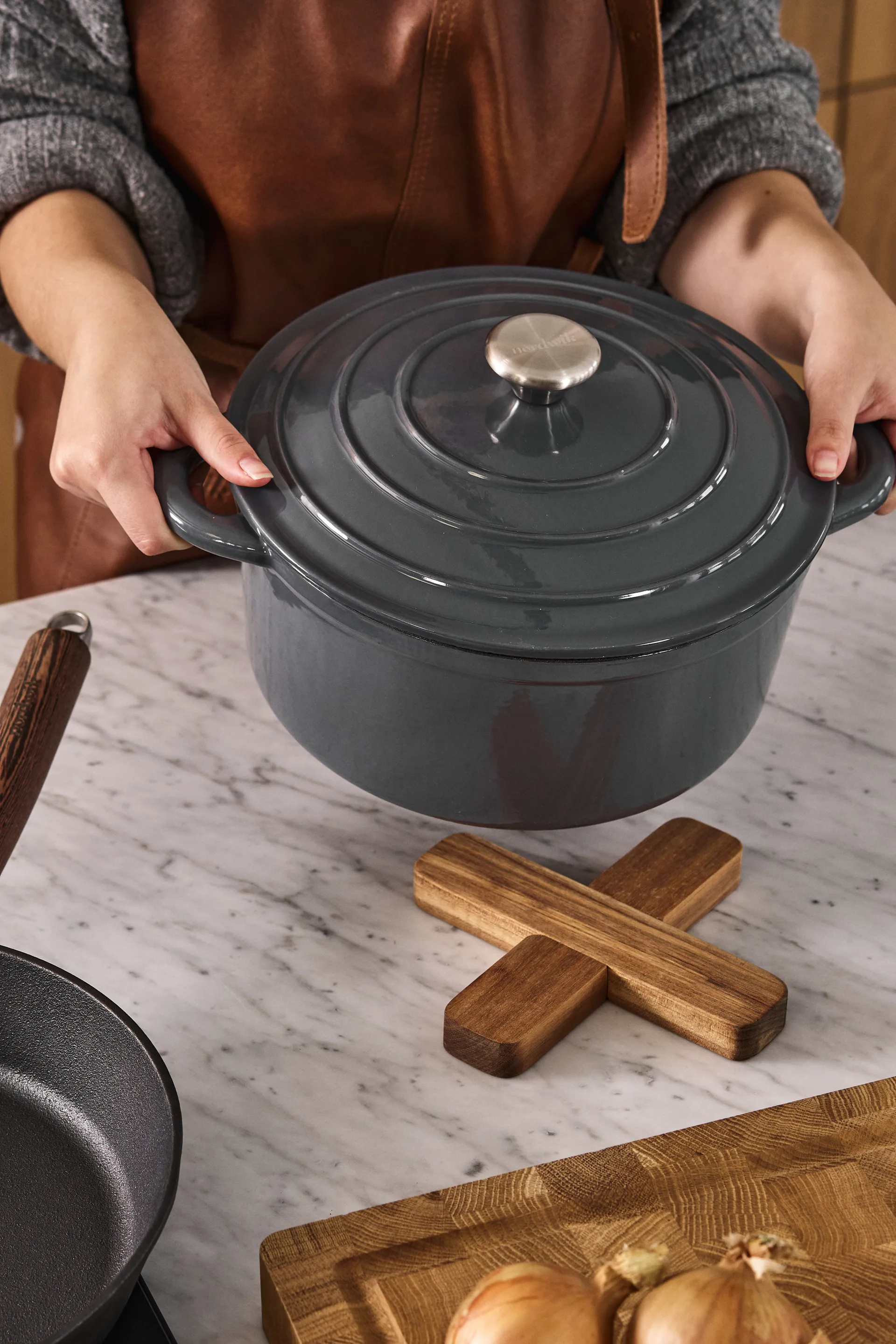 Nordwik Gusseisentopf rund 5 l, Grau Nordwik