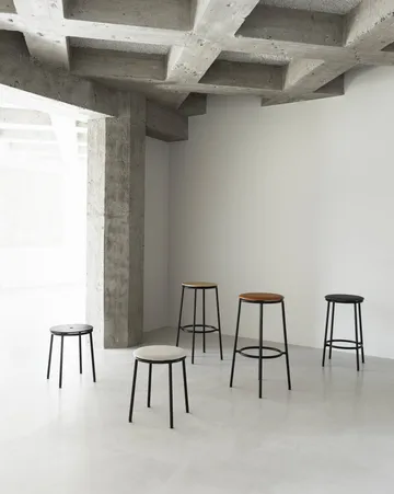 Circa Hocker 45 cm - Schwarz Aluminium - Normann Copenhagen