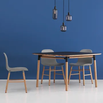 Form Esstisch 120 x 120cm - Green, Eichenholzbeine - Normann Copenhagen