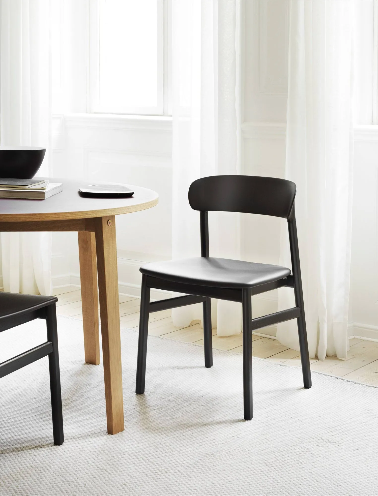 Herit Stuhl Eiche geraucht, Grau Normann Copenhagen