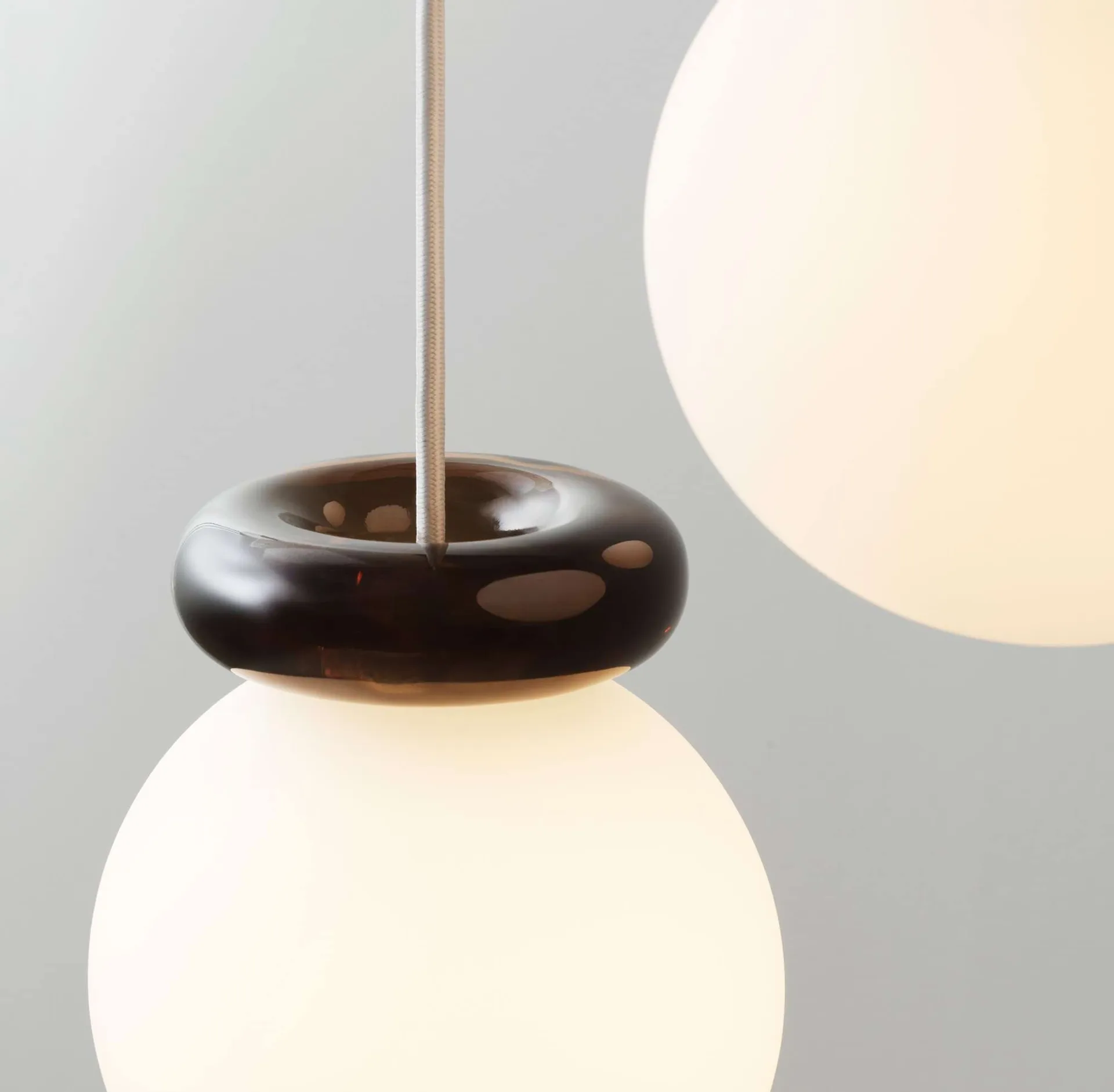 Hinx Pendelleuchte, Dunkelbraun, Ø15x18 cm Normann Copenhagen