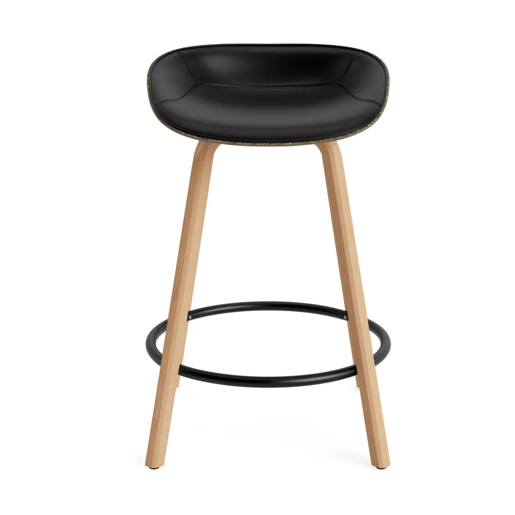 Mat Barstool Barhocker mit Vorderpolsterung, 65 cm, Ultra 41599-seaweed-beech-black steel Normann Copenhagen