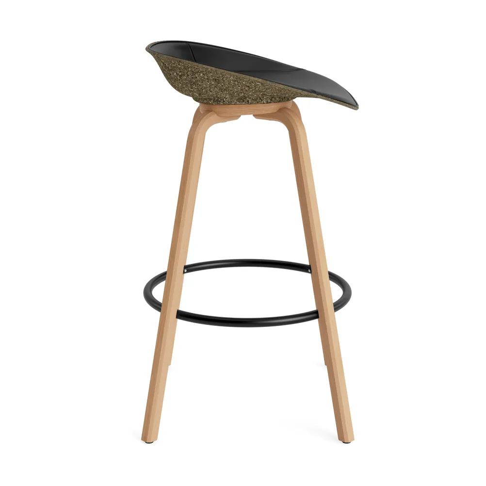 Mat Barstool Barhocker mit Vorderpolsterung, 75 cm, Ultra 41599-seaweed-beech-black steel Normann Copenhagen
