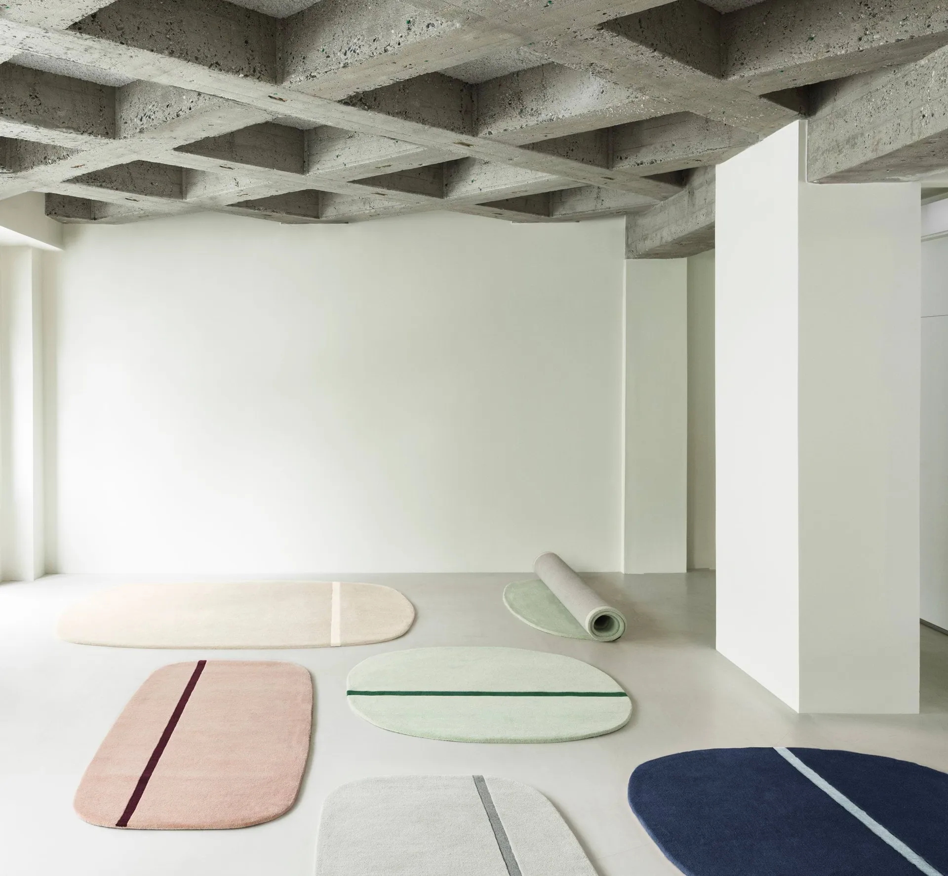 Oona Teppich 140 x 140cm, Blau Normann Copenhagen
