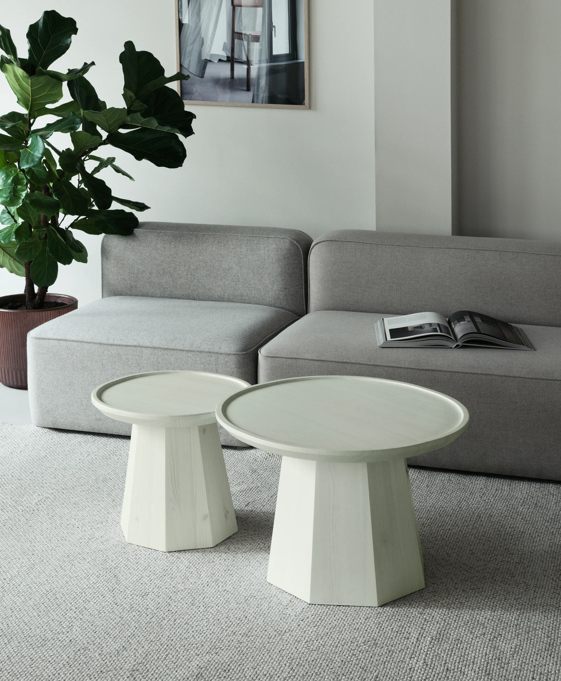Pine table large Beistelltisch Ø65cm H:44,5cm, Light Green Normann Copenhagen