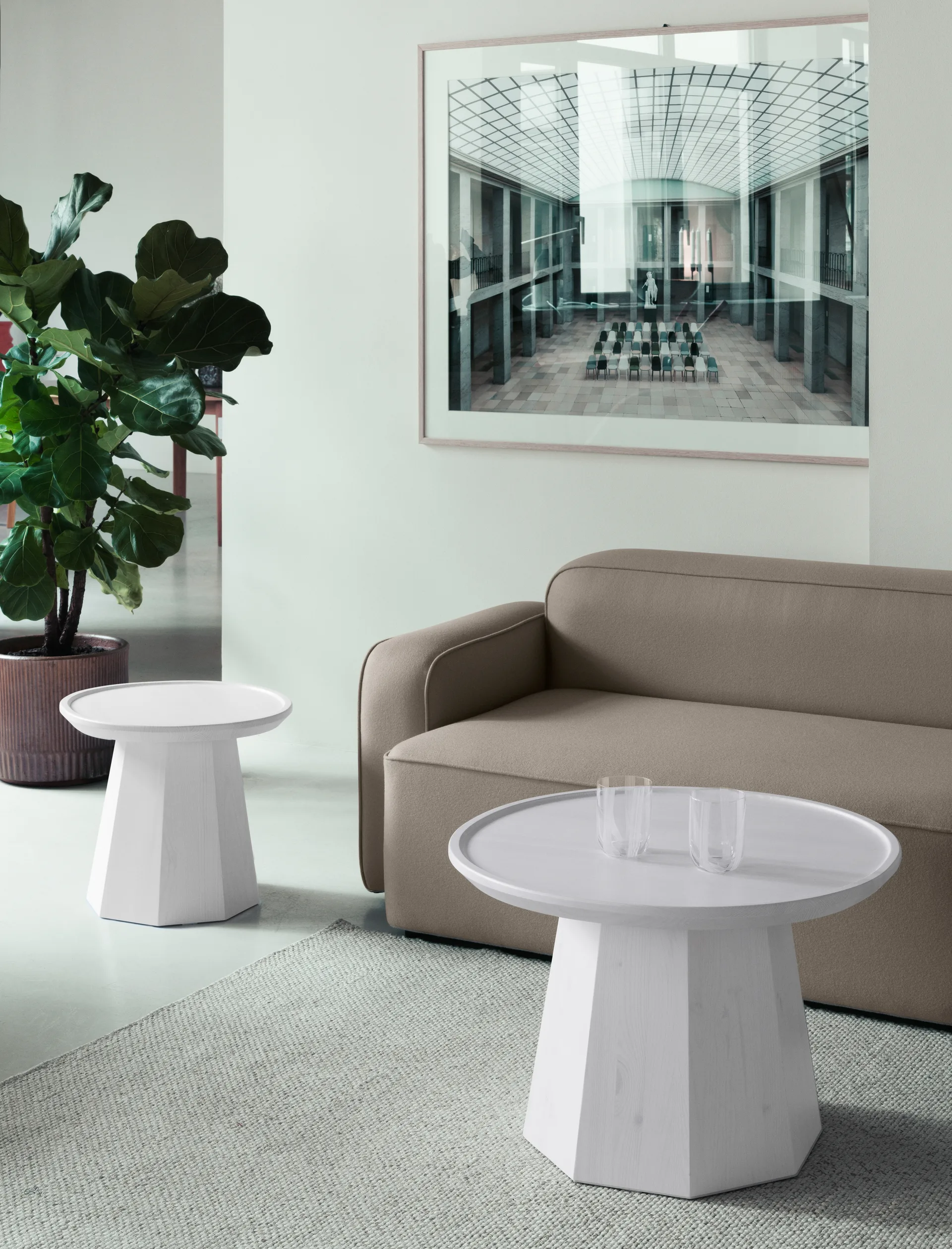 Pine table large Beistelltisch Ø65cm H:44,5cm, Rose Normann Copenhagen