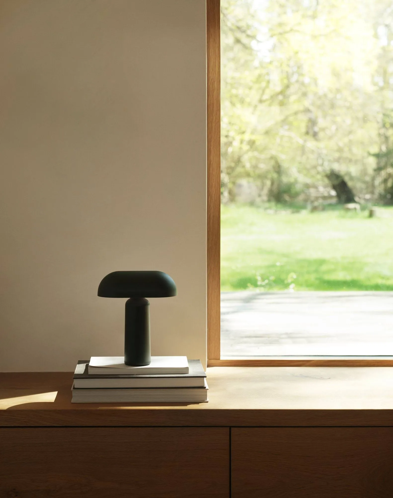 Porta Tischleuchte, Dark green Normann Copenhagen