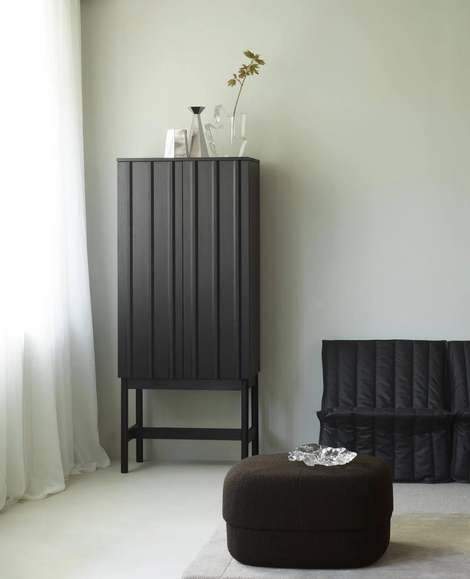 Rib Schrank, Soft Black, 166,5x70x43 cm Normann Copenhagen