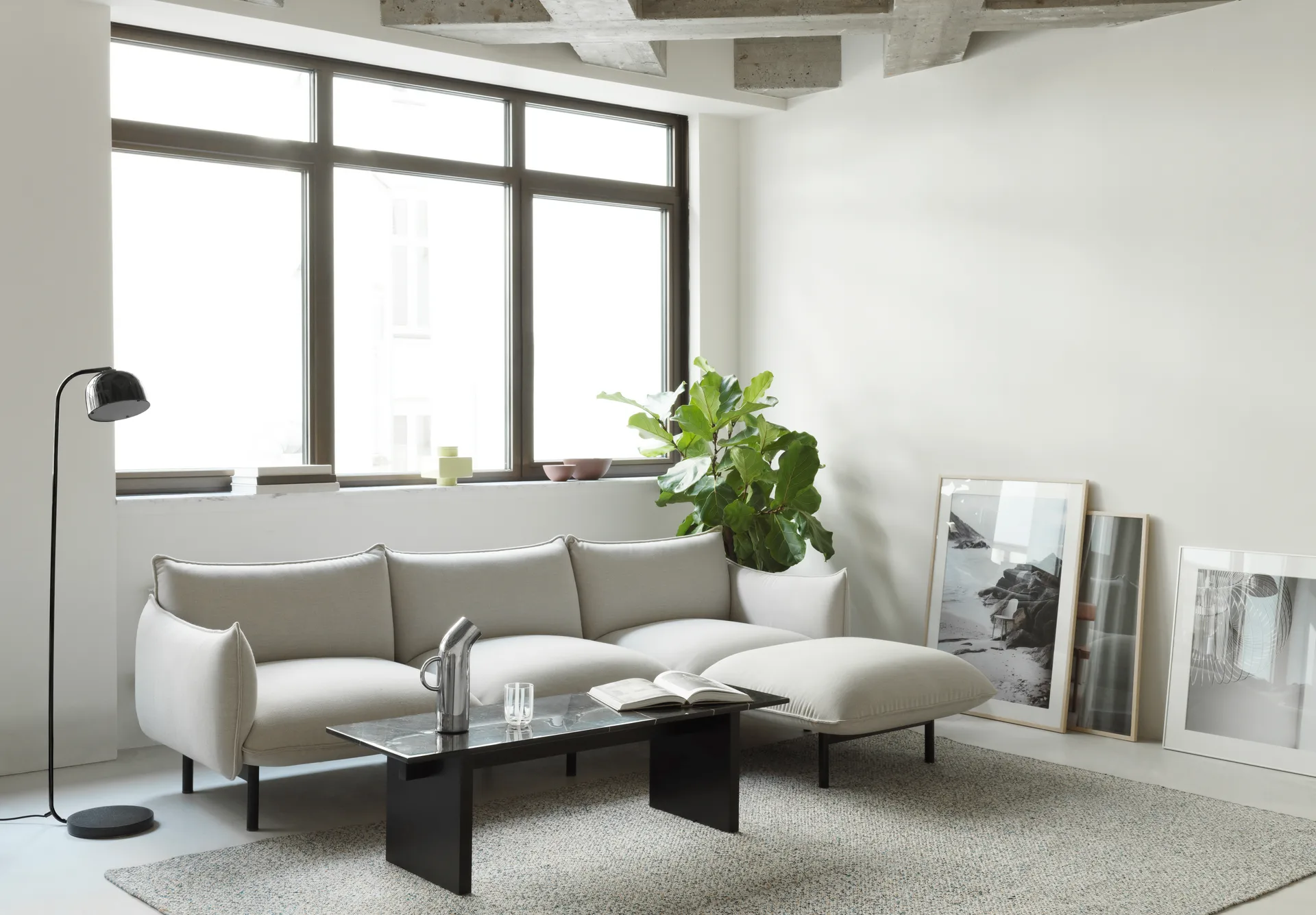 Solid Table Beistelltisch 130x38,5x40cm, Black Normann Copenhagen