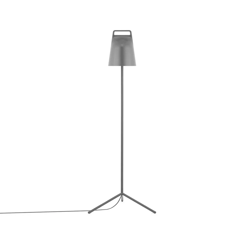 Stage Stehleuchte, Grey, pulverbeschichteter Stahl Normann Copenhagen