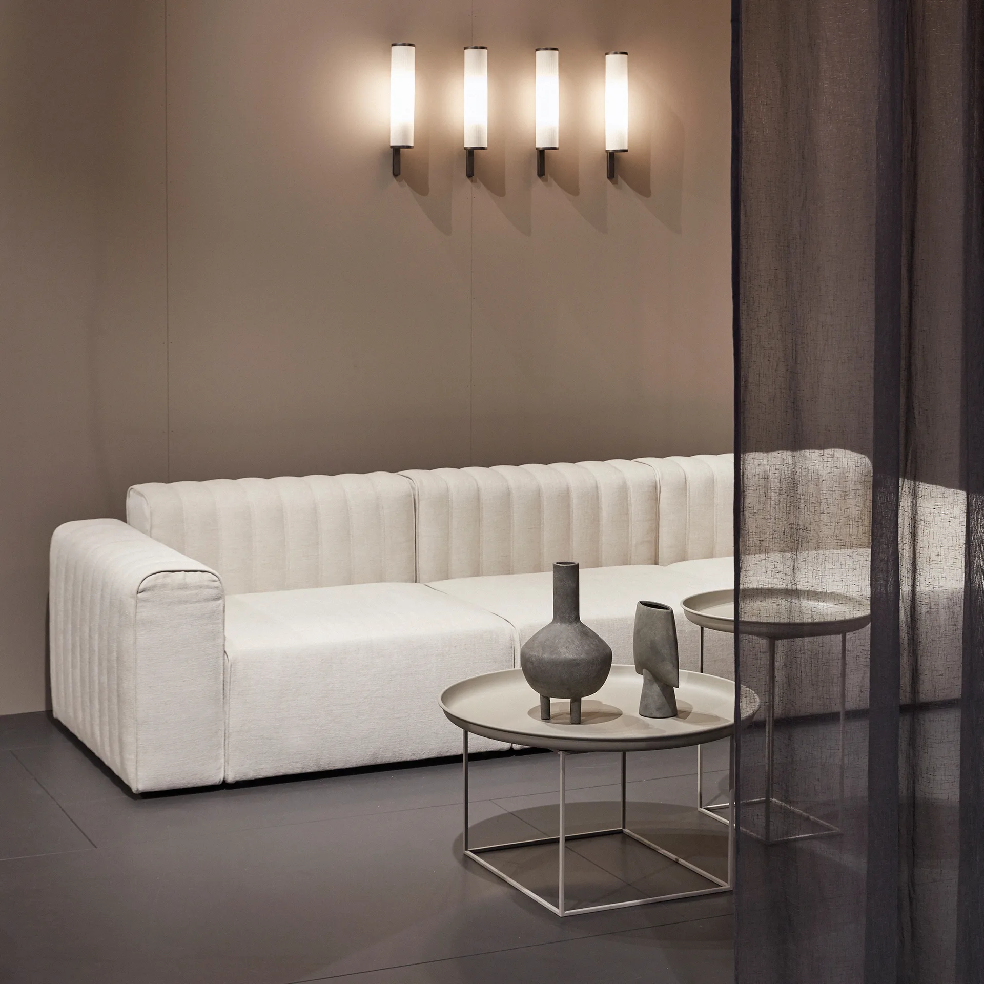 Duke Beistelltisch small, Stone NORR11