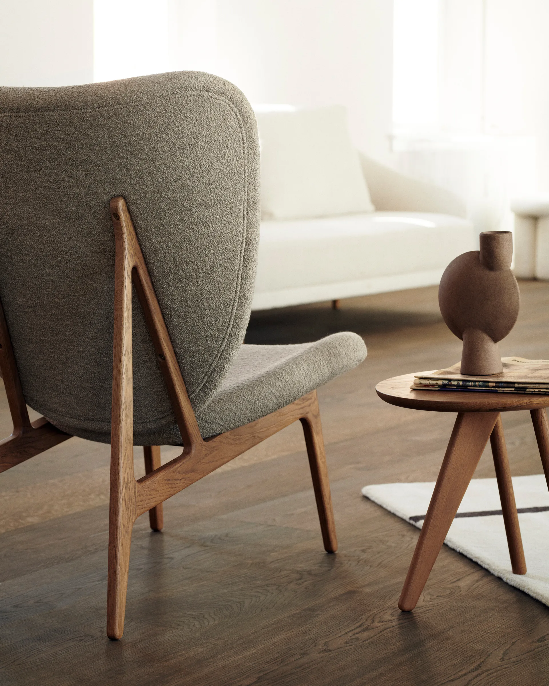 Fin Beistelltisch Ø 40 cm, Light Smoked NORR11