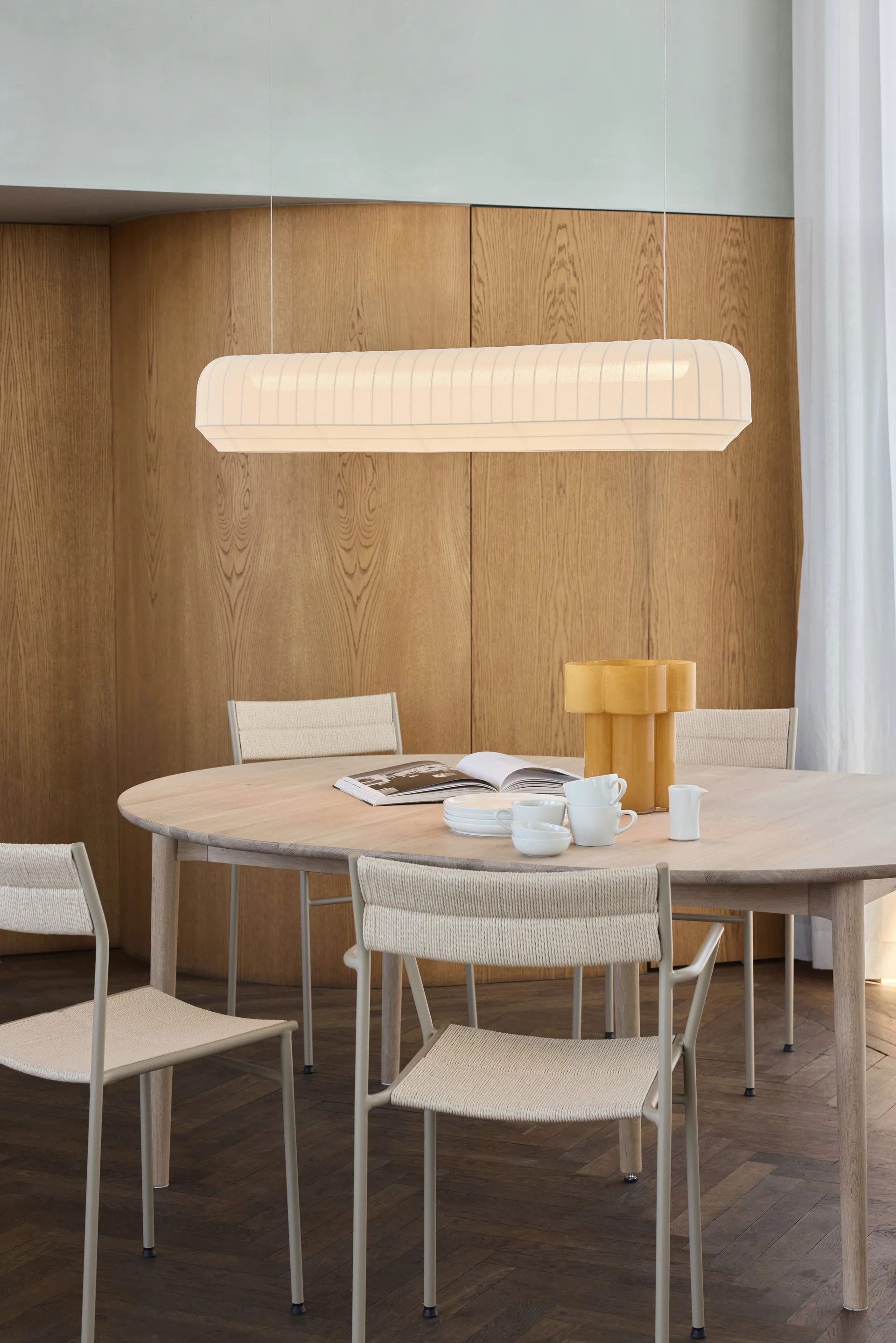 Expand Esstisch Ø140 cm, Hell geölte Eiche Northern