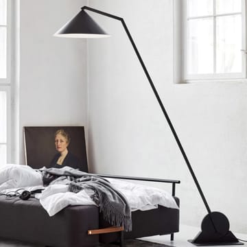Gear Stehleuchte - Black - Northern